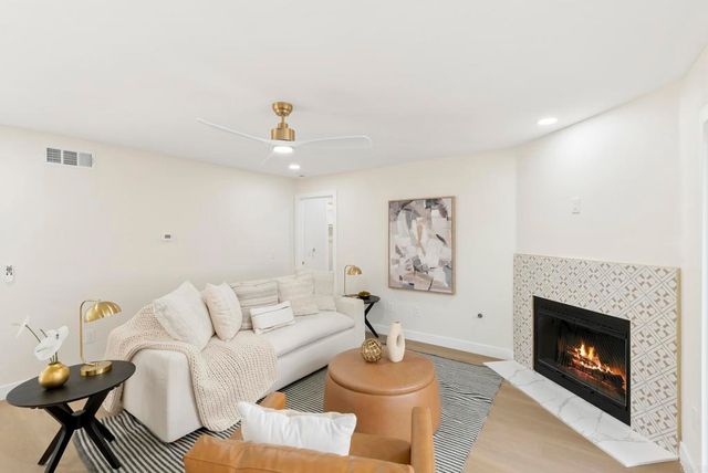 1344 Palomar Place 22, Vista, CA 92084