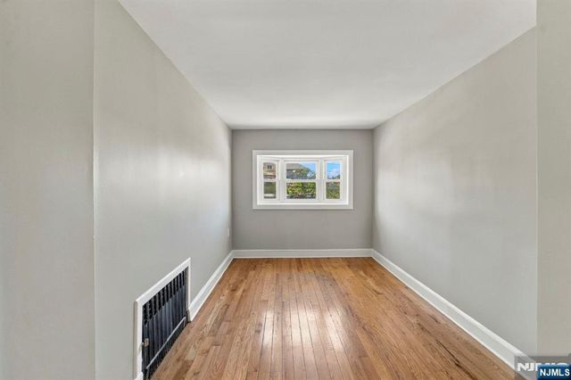 297 Lakeview Avenue, Clifton, NJ 07011