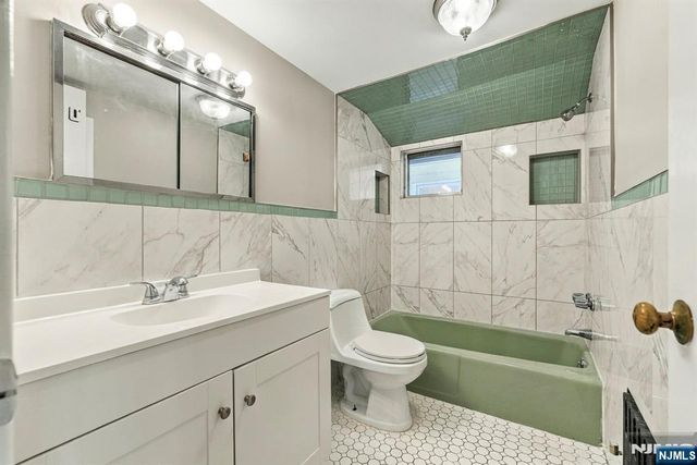 297 Lakeview Avenue, Clifton, NJ 07011