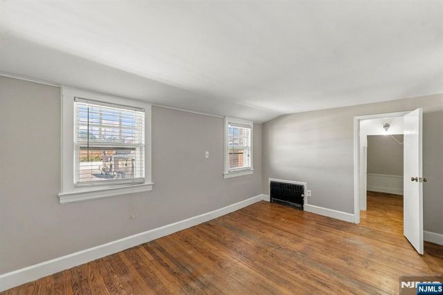 297 Lakeview Avenue, Clifton, NJ 07011