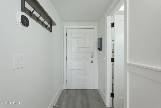 2 William Hilton Pkwy Apt 103, Hilton Head Island, SC 29926