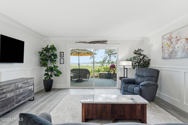 2 William Hilton Pkwy Apt 103, Hilton Head Island, SC 29926