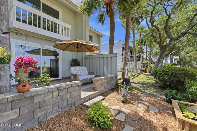 2 William Hilton Pkwy Apt 103, Hilton Head Island, SC 29926