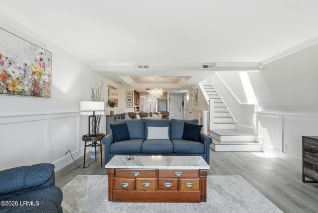 2 William Hilton Pkwy Apt 103, Hilton Head Island, SC 29926