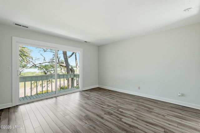2 William Hilton Pkwy Apt 103, Hilton Head Island, SC 29926