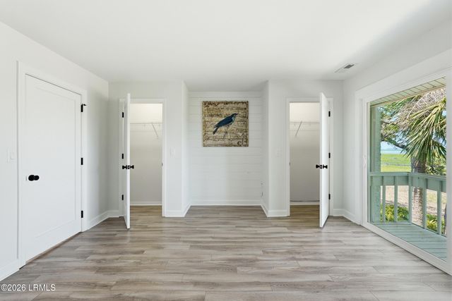 2 William Hilton Pkwy Apt 103, Hilton Head Island, SC 29926