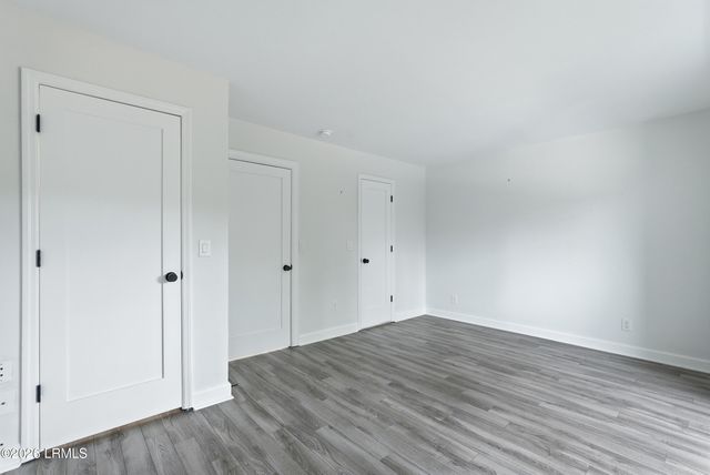 2 William Hilton Pkwy Apt 103, Hilton Head Island, SC 29926