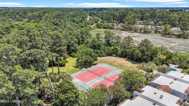 2 William Hilton Pkwy Apt 103, Hilton Head Island, SC 29926