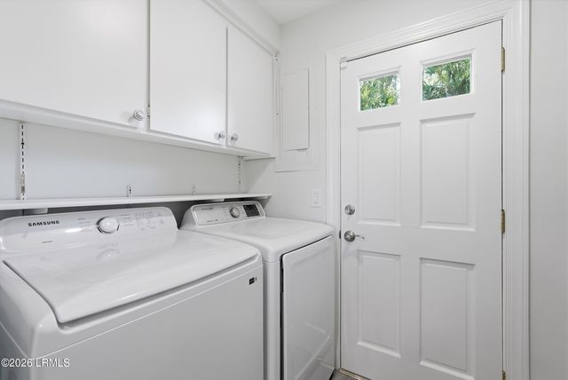 2 William Hilton Pkwy Apt 103, Hilton Head Island, SC 29926