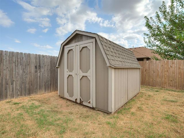 490 NE 23rd Terrace, Newcastle, OK 73065