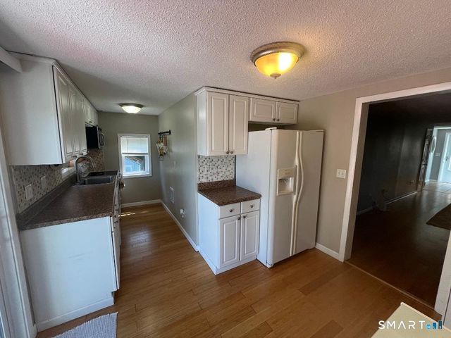 91 White Road, Ellington, CT 06029