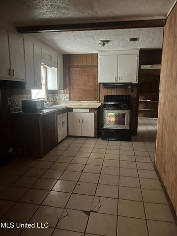 3511 Hines Street, Jackson, MS 39212