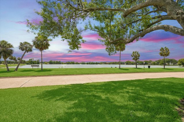 18743 Martinique Drive, Nassau Bay, TX 77058