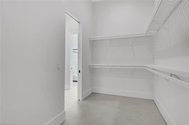 522 98th AVE N, Naples, FL 34108