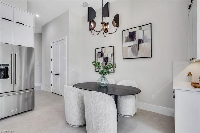 522 98th AVE N, Naples, FL 34108