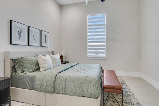 522 98th AVE N, Naples, FL 34108