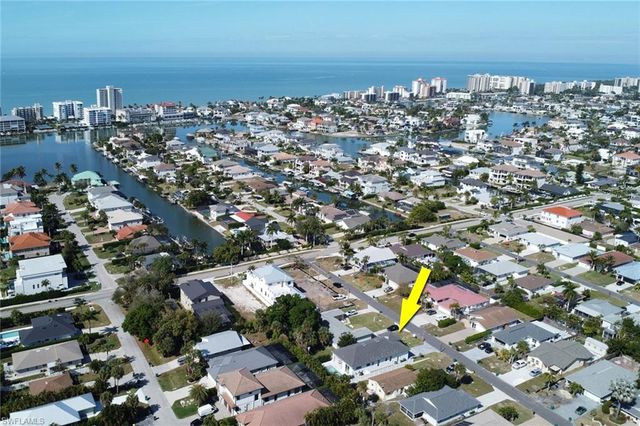 522 98th AVE N, Naples, FL 34108