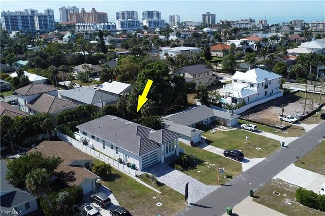 522 98th AVE N, Naples, FL 34108