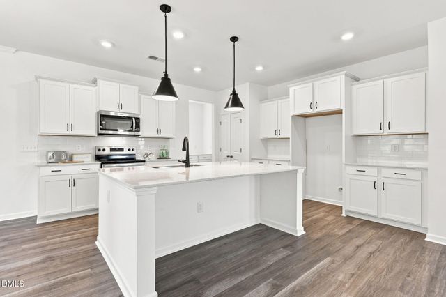 272 White Azalea Way, Benson, NC 27504