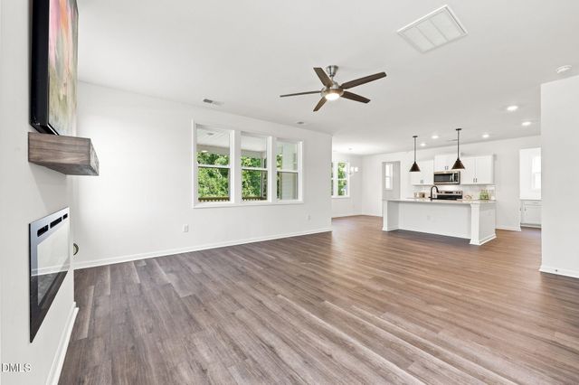272 White Azalea Way, Benson, NC 27504