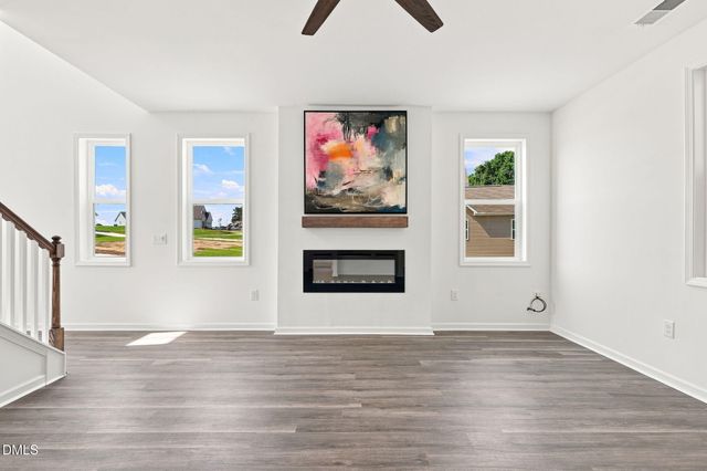 272 White Azalea Way, Benson, NC 27504