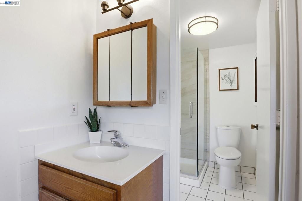 Image 15 of property listing at 2339 Belvedere Ave, San Leandro, CA 94577