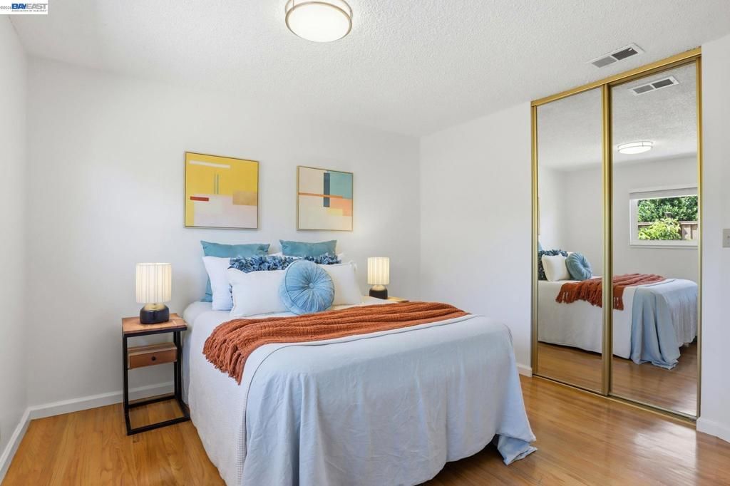 Image 16 of property listing at 2339 Belvedere Ave, San Leandro, CA 94577