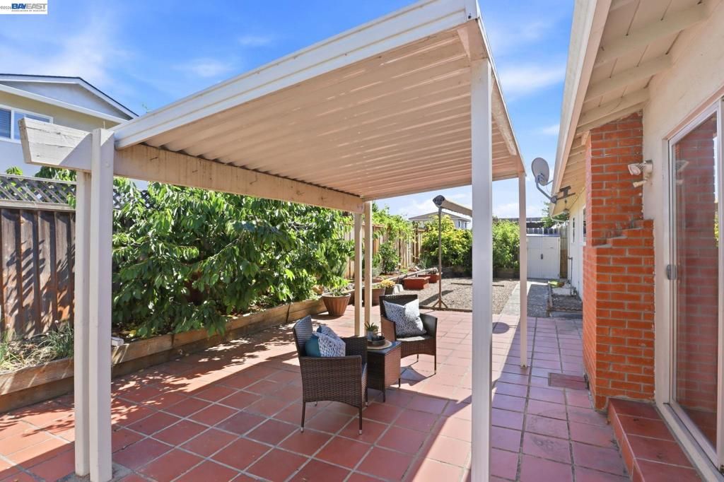 Image 21 of property listing at 2339 Belvedere Ave, San Leandro, CA 94577