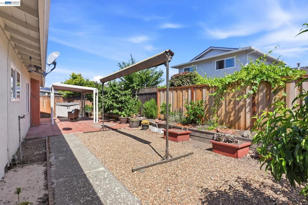 Image 22 of property listing at 2339 Belvedere Ave, San Leandro, CA 94577