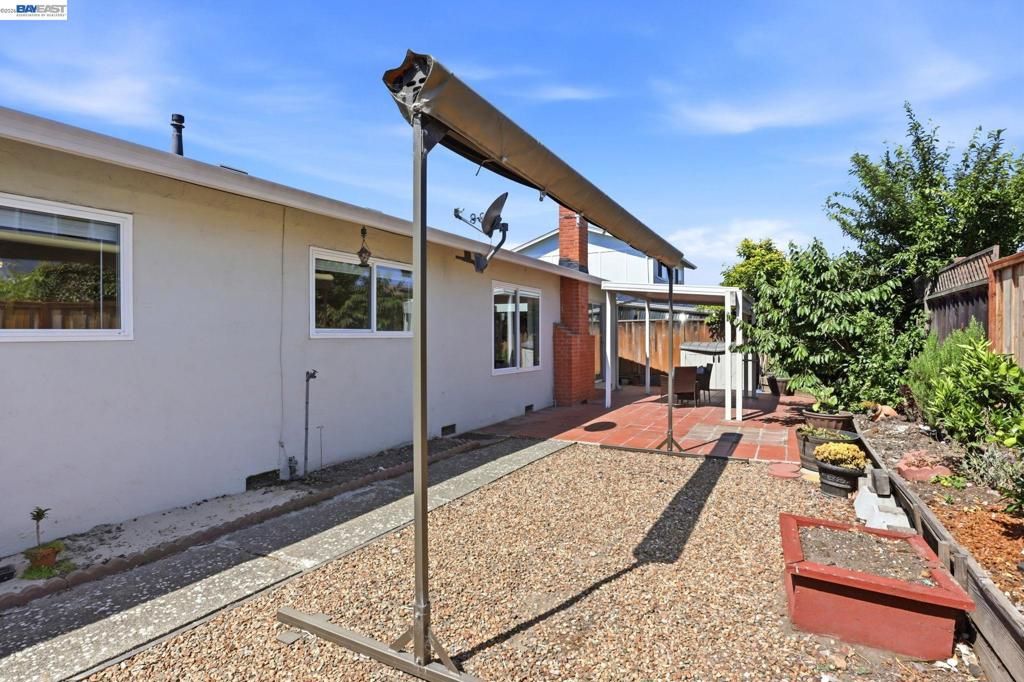 Image 23 of property listing at 2339 Belvedere Ave, San Leandro, CA 94577