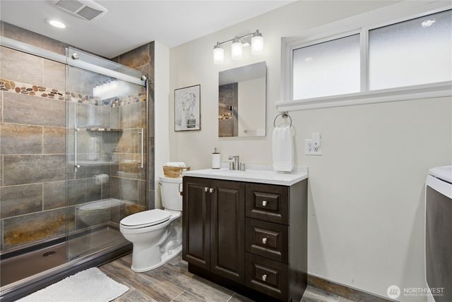 570 SE Andrews Street, Issaquah, WA 98027