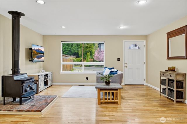 570 SE Andrews Street, Issaquah, WA 98027