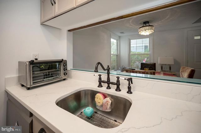 2921-A S WOODLEY ST #1, Arlington, VA 22206