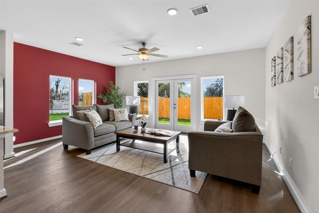 9111 Highland Northern Way, Houston, TX 77088