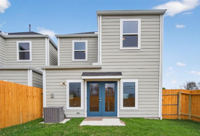 9111 Highland Northern Way, Houston, TX 77088