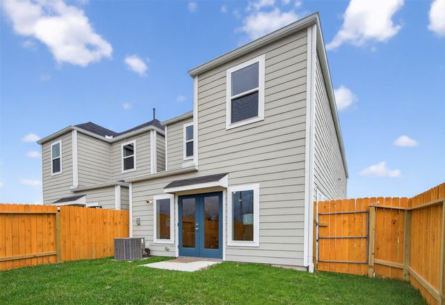 9111 Highland Northern Way, Houston, TX 77088