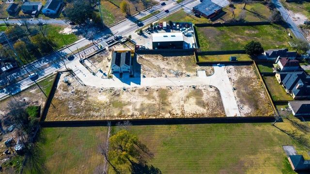 9111 Highland Northern Way, Houston, TX 77088