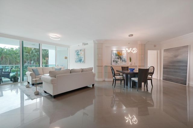 550 SE Mizner Boulevard B209, Boca Raton, FL 33432
