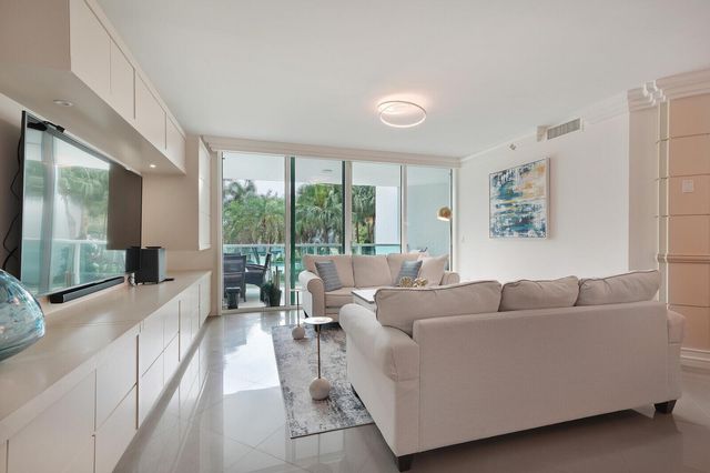 550 SE Mizner Boulevard B209, Boca Raton, FL 33432