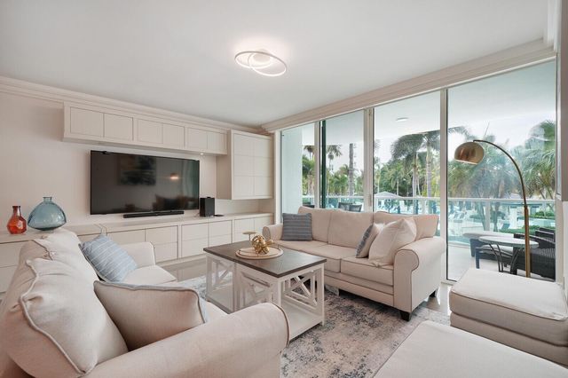 550 SE Mizner Boulevard B209, Boca Raton, FL 33432