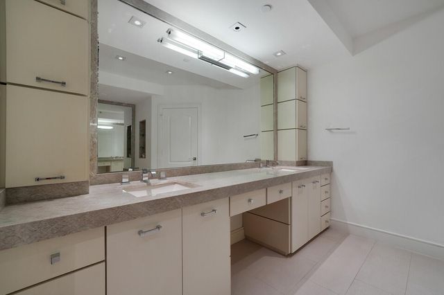 550 SE Mizner Boulevard B209, Boca Raton, FL 33432
