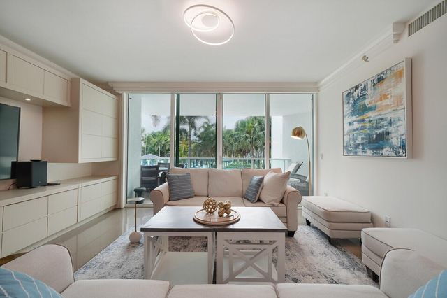 550 SE Mizner Boulevard B209, Boca Raton, FL 33432