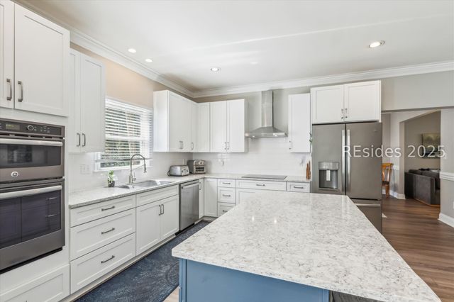 3 Laurel Ln, Hilton Head Island, SC 29928