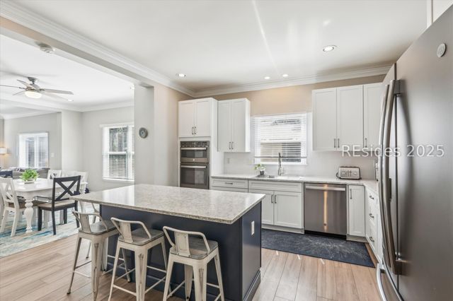 3 Laurel Ln, Hilton Head Island, SC 29928