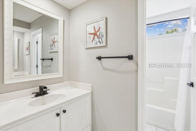 3 Laurel Ln, Hilton Head Island, SC 29928