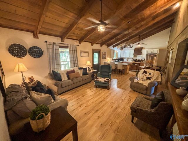 1364 County Road 3, Collinsville, AL 35961