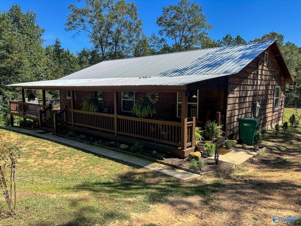 1364 County Road 3, Collinsville, AL 35961