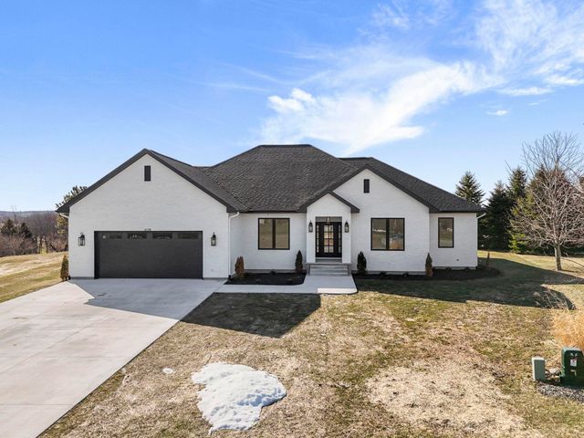 4199 Wolverine Drive, Acme Twp, MI 49690