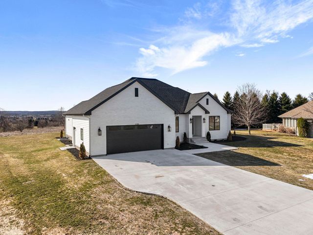 4199 Wolverine Drive, Acme Twp, MI 49690