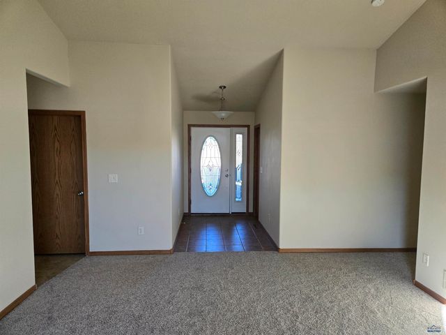 281 MINNESOTA, Rapid City, SD 57701